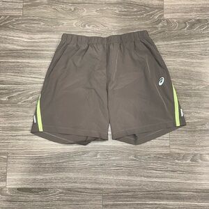 Asics running shorts. Size L. EUC